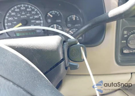 2001 Chevrolet Tahoe Lt z USA, uszkodzony, nr VIN 1GNEC13T21R113039